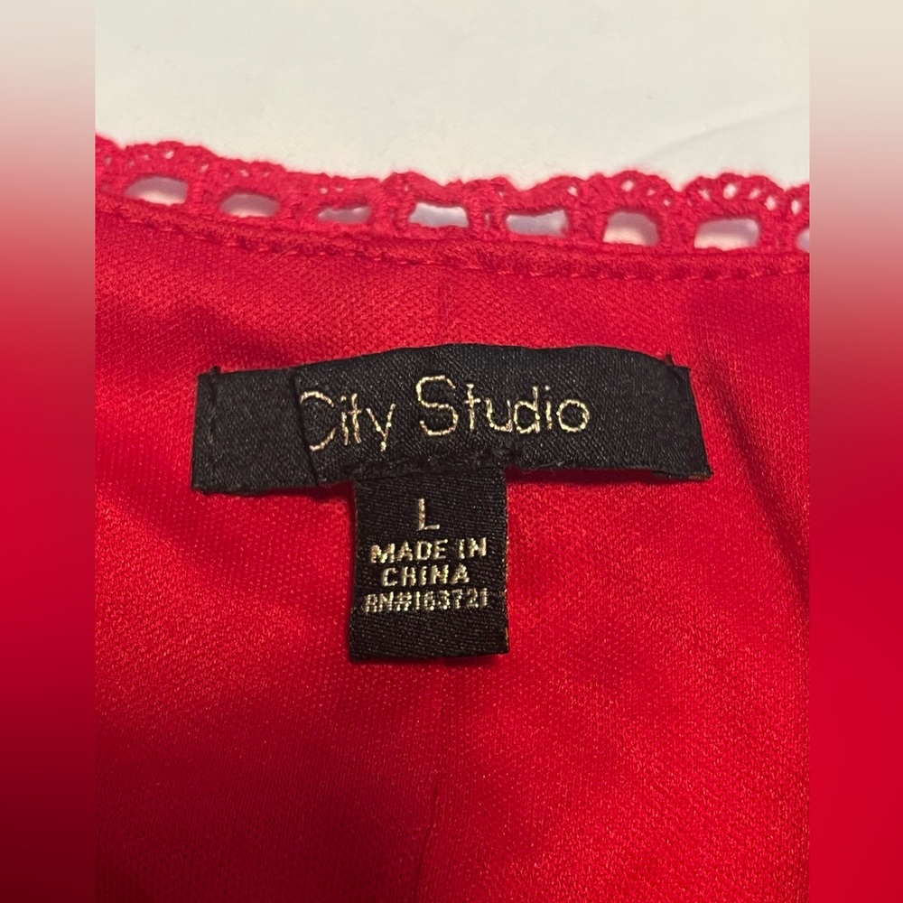 City Studio Jr. Women’s Red Floral Lace Trim Ruffle Skirt LS Mini Dress Size L - Picture 6 of 12